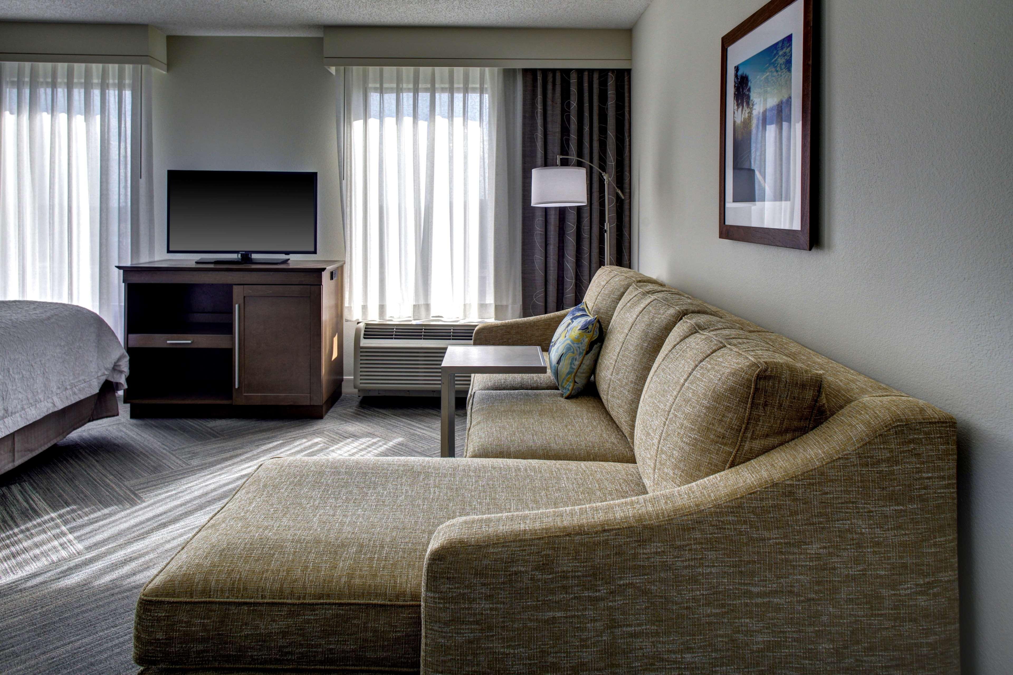 Hampton Inn & Suites At Lake Mary Colonial Townpark Exterior foto